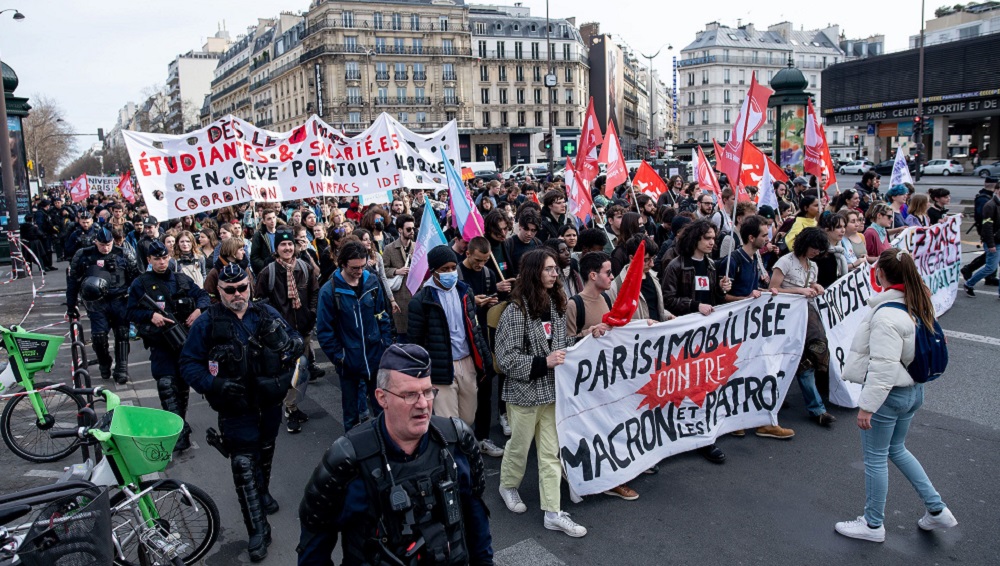 Franca ne diten e 11 te protestave kunder reformes se pensioneve